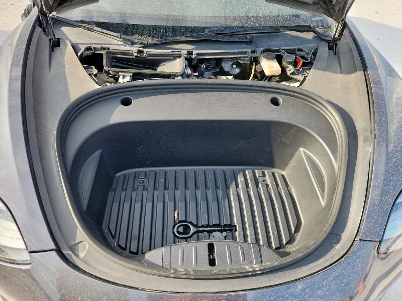 Photo 11 from auction – 2023 TESLA MODEL 3 with VIN 5YJ3E1EA4PF673049