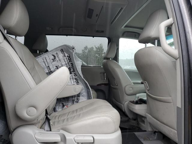 Photo 11 from auction – 2013 TOYOTA SIENNA XLE with VIN 5TDDK3DC2DS067610