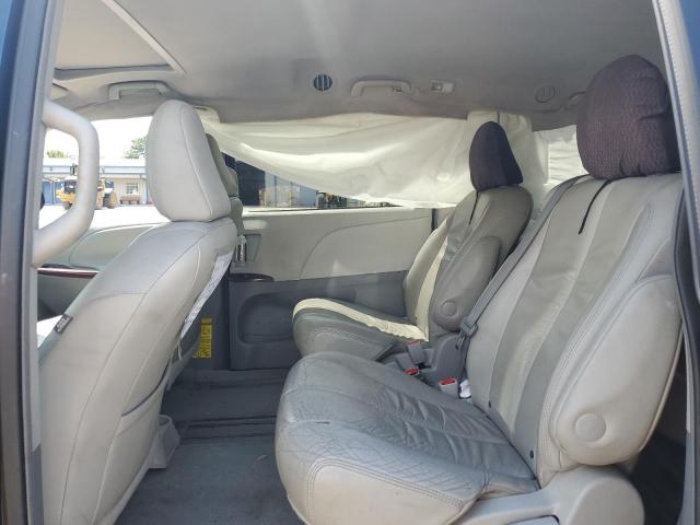 Photo 11 from auction – 2011 TOYOTA SIENNA XLE with VIN 5TDYK3DCXBS137952