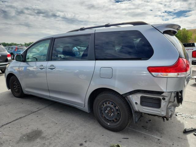 Photo 2 from auction – 2011 TOYOTA SIENNA with VIN 5TDDK3DCXBS018331