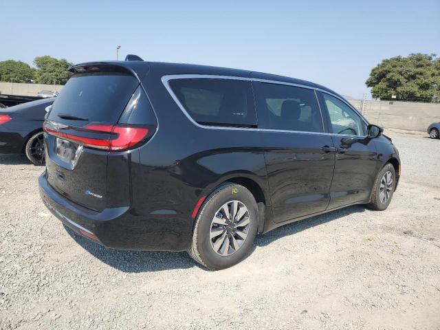 Photo 3 from auction – 2022 CHRYSLER PACIFICA H with VIN 2C4RC1L79NR139599