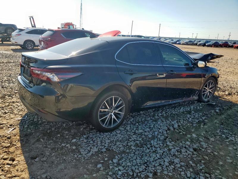 Photo 3 from auction – 2022 TOYOTA CAMRY XLE with VIN 4T1F31AK4NU591579