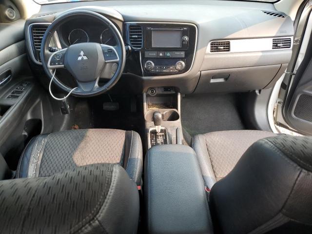 Photo 8 from auction – 2015 MITSUBISHI OUTLANDER with VIN JA4AZ3A34FZ008265