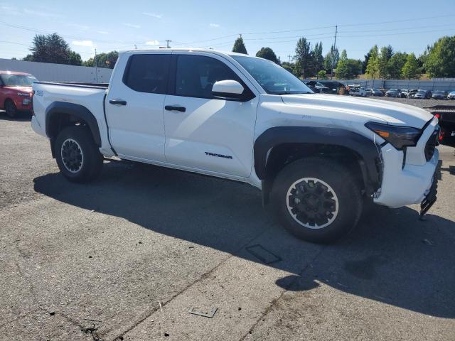 Photo 4 from auction – 2024 TOYOTA TACOMA DOU with VIN 3TMLB5JN9RM004637