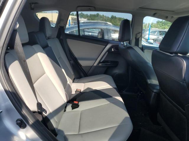 Photo 11 from auction – 2017 TOYOTA RAV4 with VIN 2T3DFREV6HW694709