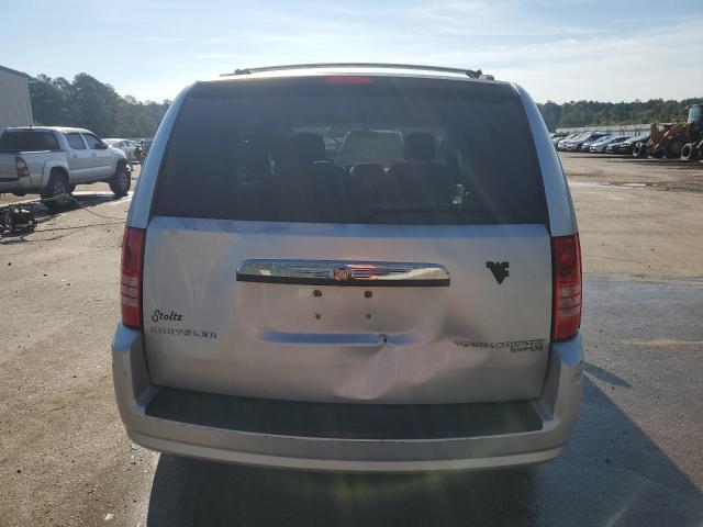 Photo 6 from auction – 2010 CHRYSLER TOWN & COU with VIN 2A4RR4DE2AR344022