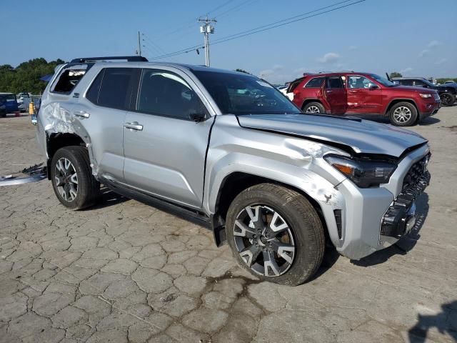 Photo 4 from auction – 2025 TOYOTA 4RUNNER SR with VIN JTEVA5BR0S5033433