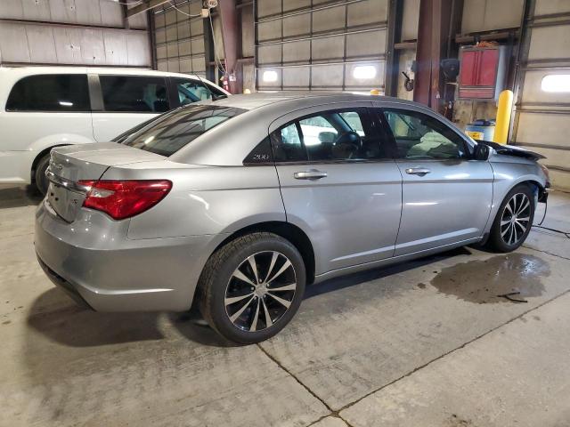 Photo 3 from auction – 2014 CHRYSLER 200 TOURIN with VIN 1C3CCBBG5EN153529