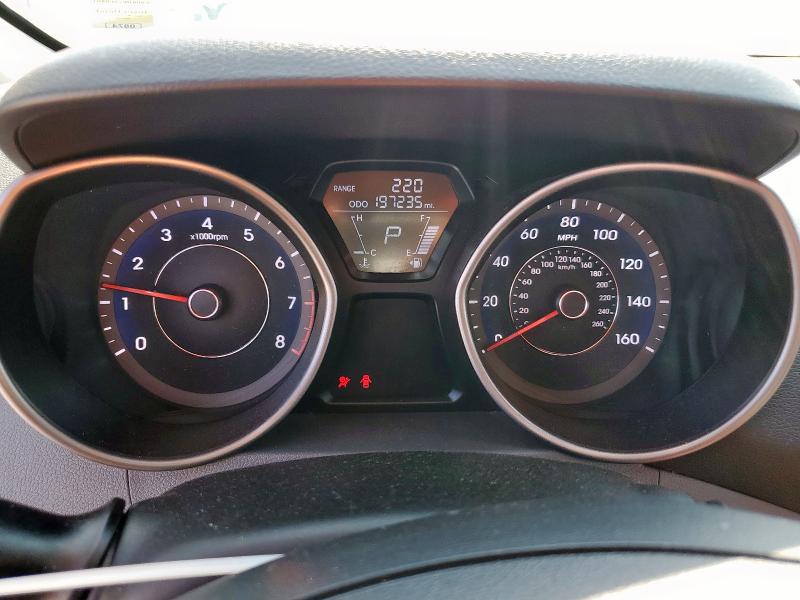 Photo 9 from auction – 2011 HYUNDAI ELANTRA GL with VIN 5NPDH4AE5BH005647
