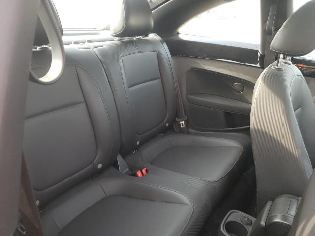 Photo 10 from auction – 2017 VOLKSWAGEN BEETLE SE with VIN 3VWJ17AT5HM608167