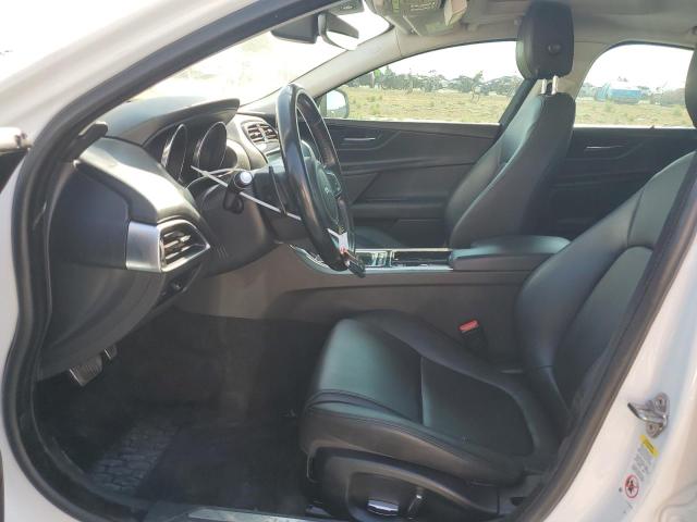 Photo 7 from auction – 2019 JAGUAR XE with VIN SAJAS4FX5KCP52418