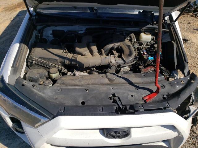 Photo 12 from auction – 2016 TOYOTA 4RUNNER SR with VIN JTEBU5JR2G5405406