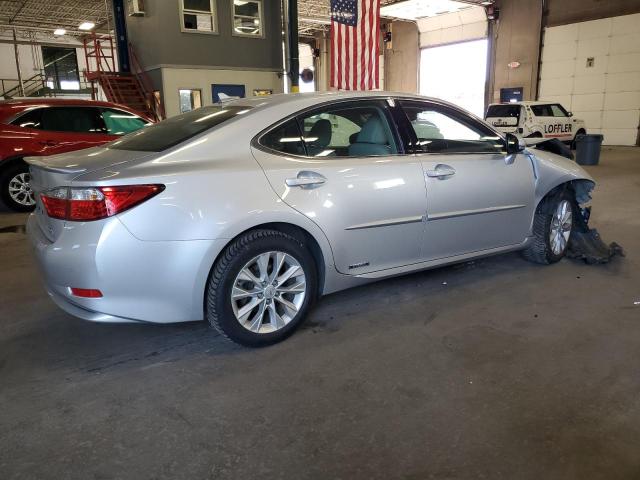 Foto 3 de la subasta – 2013 LEXUS ES 300H con VIN JTHBW1GGXD2005778