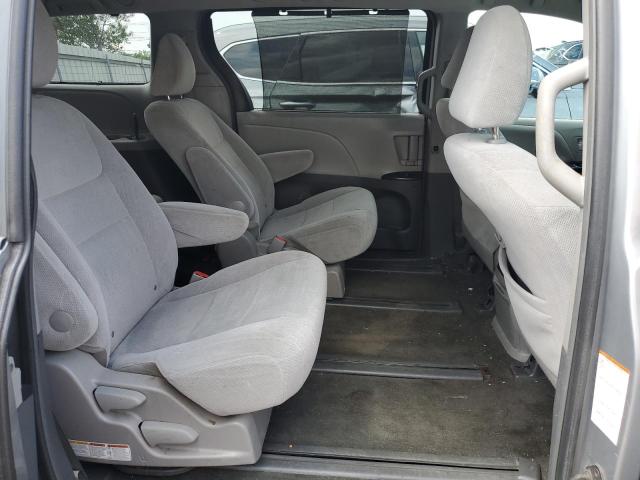 Photo 11 from auction – 2015 TOYOTA SIENNA LE with VIN 5TDJK3DC5FS125313