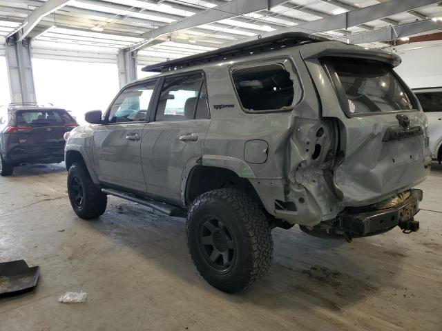 Photo 2 from auction – 2017 TOYOTA 4RUNNER SR with VIN JTEBU5JR1H5445624
