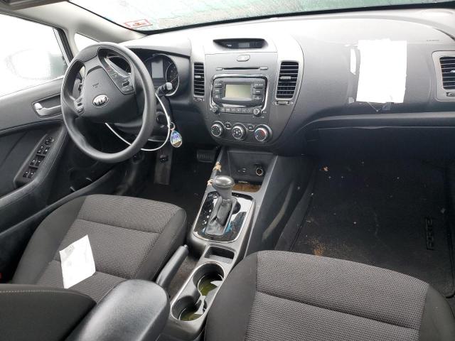 Photo 8 from auction – 2017 KIA FORTE LX with VIN 3KPFK4A7XHE104277