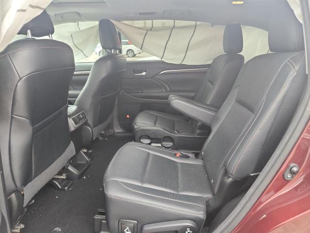Photo 11 from auction – 2016 TOYOTA HIGHLANDER with VIN 5TDDKRFH5GS345321
