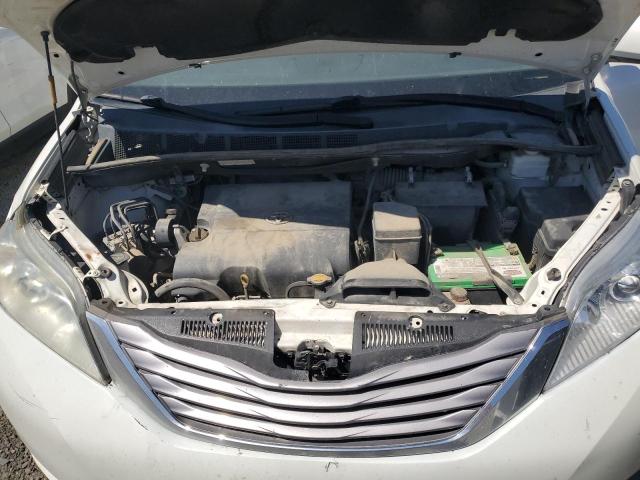 Photo 12 from auction – 2015 TOYOTA SIENNA XLE with VIN 5TDYK3DC7FS662988