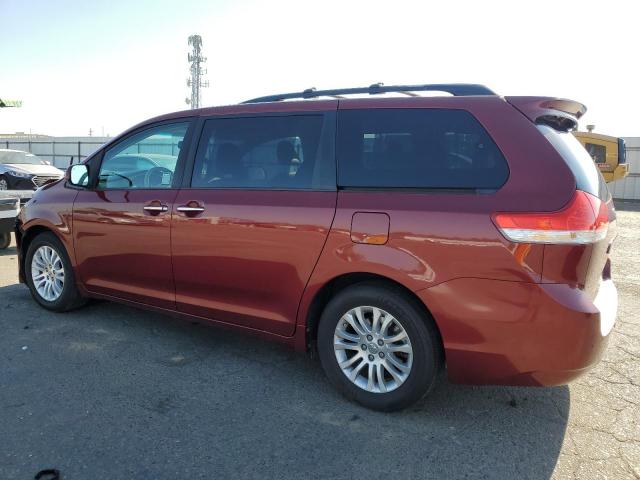 Photo 2 from auction – 2013 TOYOTA SIENNA XLE with VIN 5TDYK3DC0DS384996