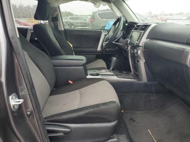 Photo 7 from auction – 2023 TOYOTA 4RUNNER SR with VIN JTEEU5JR2P5280615