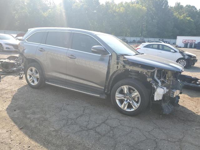 Photo 4 from auction – 2017 TOYOTA HIGHLANDER LIMITED with VIN 5TDYZRFH4HS223371