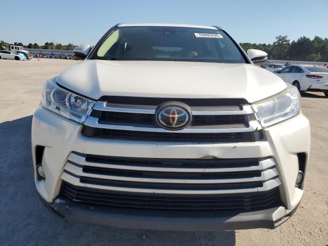 Photo 5 from auction – 2018 TOYOTA HIGHLANDER with VIN 5TDKZRFHXJS546528