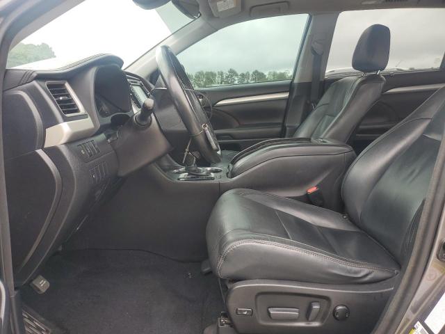 Photo 7 from auction – 2017 TOYOTA HIGHLANDER with VIN 5TDKZRFH0HS224801