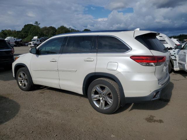 Photo 2 from auction – 2018 TOYOTA HIGHLANDER with VIN 5TDDZRFH3JS898553