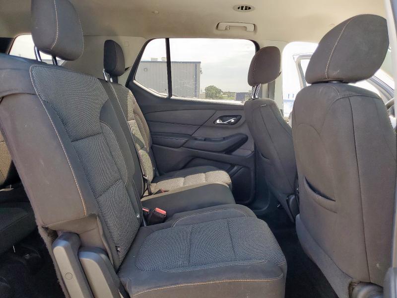 Photo 11 from auction – 2018 CHEVROLET TRAVERSE L with VIN 1GNERFKW9JJ110256
