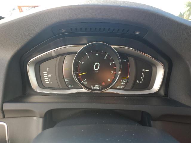 Photo 9 from auction – 2015 VOLVO V60 CROSS with VIN YV4612HK9F1000586