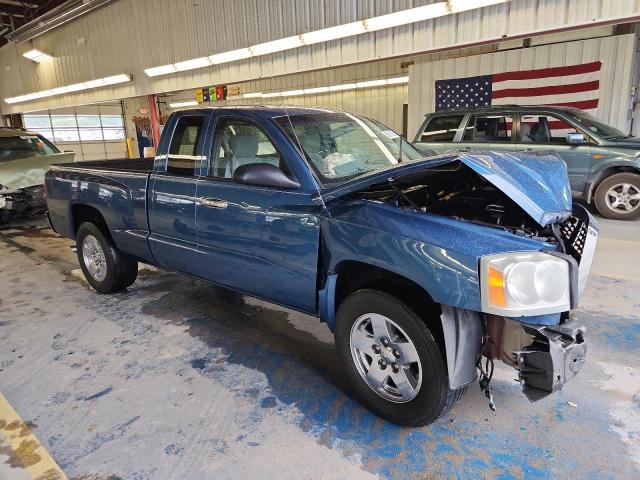 Photo 4 from auction – 2005 DODGE DAKOTA SLT with VIN 1D7HE42N75S209600