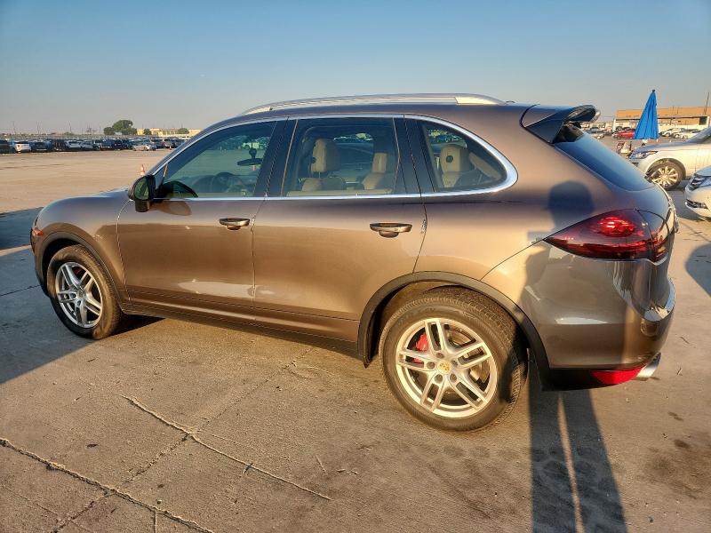 Photo 2 from auction – 2014 PORSCHE CAYENNE with VIN WP1AA2A28ELA03911