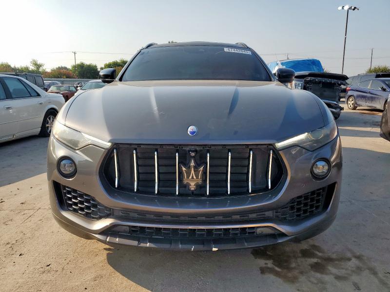 Photo 5 from auction – 2017 MASERATI LEVANTE LU with VIN ZN661XUL7HX212397