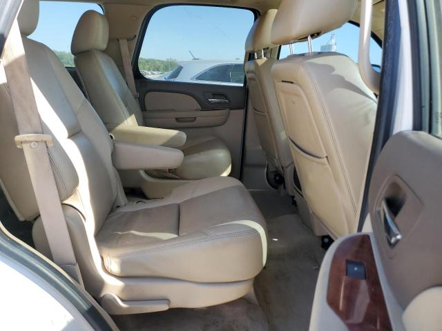 Photo 11 from auction – 2011 CHEVROLET TAHOE K150 with VIN 1GNSKCE07BR211876