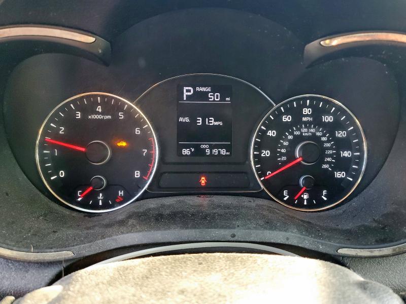 Photo 9 from auction – 2017 KIA FORTE LX with VIN 3KPFK4A78HE077919