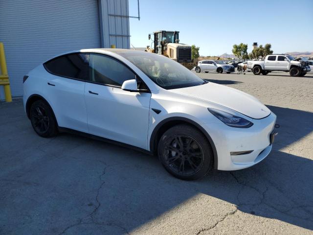 Photo 4 from auction – 2021 TESLA MODEL Y with VIN 5YJYGDEE3MF145289