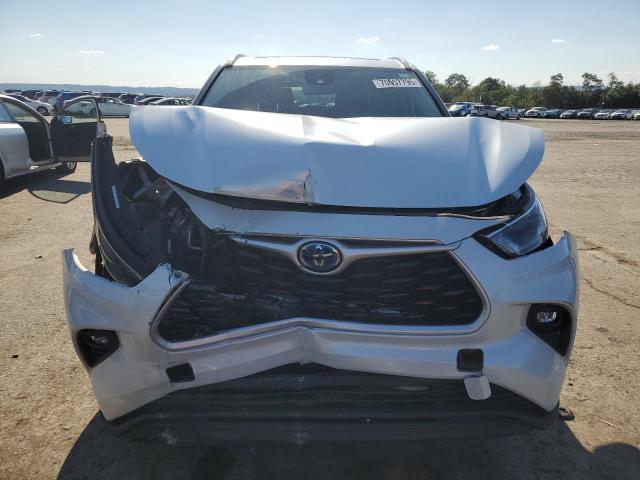 Photo 5 from auction – 2022 TOYOTA HIGHLANDER with VIN 5TDGBRCH0NS557851