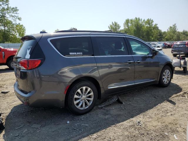 Photo 3 from auction – 2017 CHRYSLER PACIFICA T with VIN 2C4RC1BG2HR845075