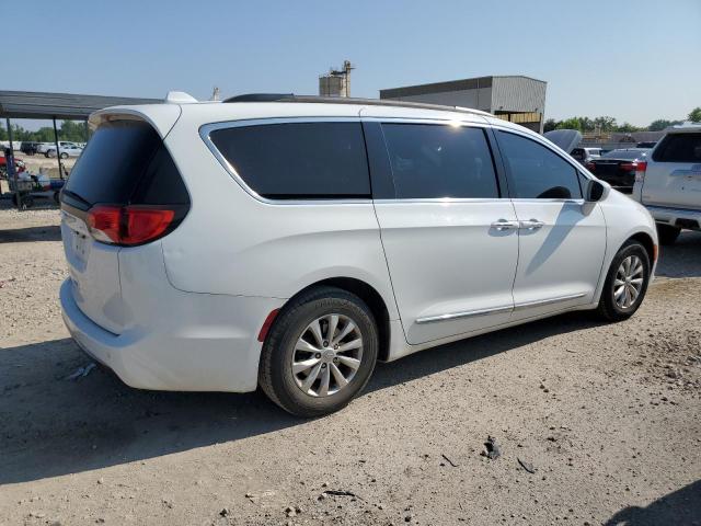 Photo 3 from auction – 2017 CHRYSLER PACIFICA T with VIN 2C4RC1BG9HR510878