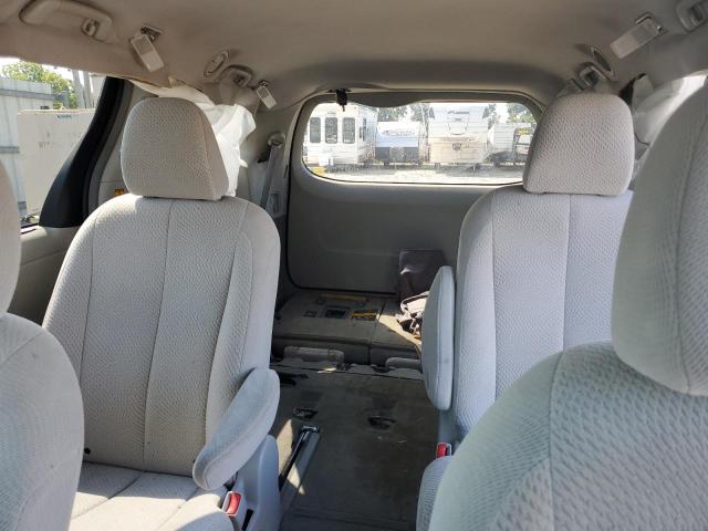 Photo 10 from auction – 2012 TOYOTA SIENNA LE with VIN 5TDJK3DC5CS037552
