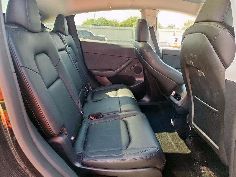 Photo 10 from auction – 2025 TESLA MODEL Y with VIN 7SAYGAEE2SF302261