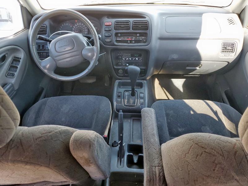 Photo 8 from auction – 2003 CHEVROLET TRACKER LT with VIN 2CNBE634936928716