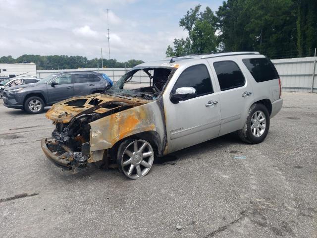 GMC YUKON DENALI 2010 with VIN 1GKUKEEF5AR127401 - Photo from auction