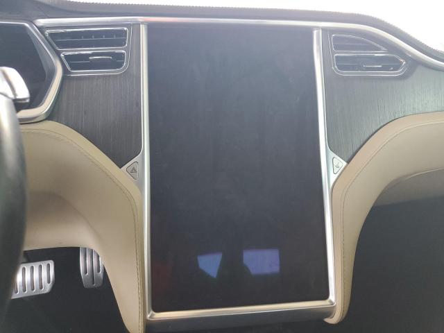Photo 9 from auction – 2013 TESLA MODEL S with VIN 5YJSA1DP5DFP07055