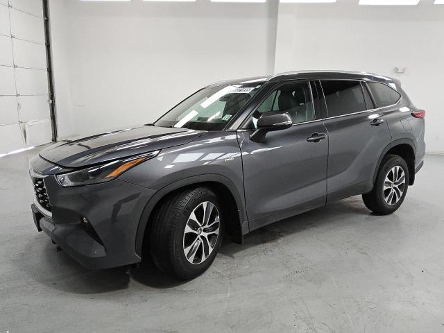 TOYOTA HIGHLANDER 2022 with VIN 5TDGBRCH5NS550491 - Photo from auction