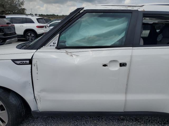 Photo 7 from auction – 2016 KIA SOUL with VIN KNDJN2A25G7399653