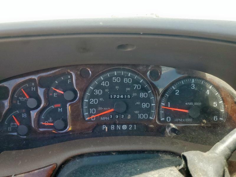 Photo 9 from auction – 1998 FORD F150 with VIN 1FTRF18L6WNC28302