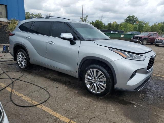 Photo 4 from auction – 2024 TOYOTA HIGHLANDER with VIN 5TDEBRCHXRS644640