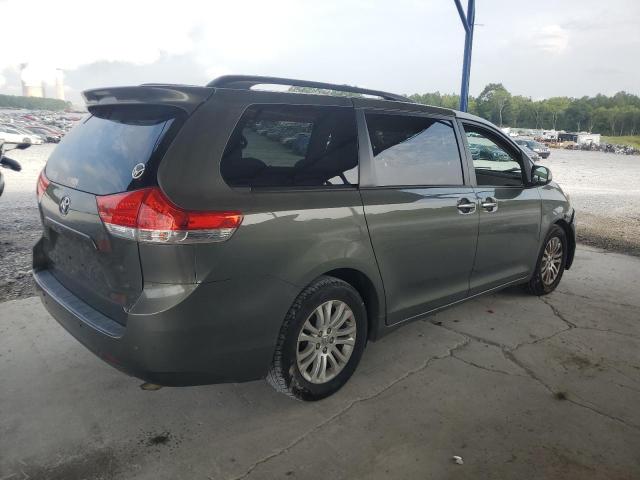 Photo 3 from auction – 2011 TOYOTA SIENNA XLE with VIN 5TDYK3DC4BS132990