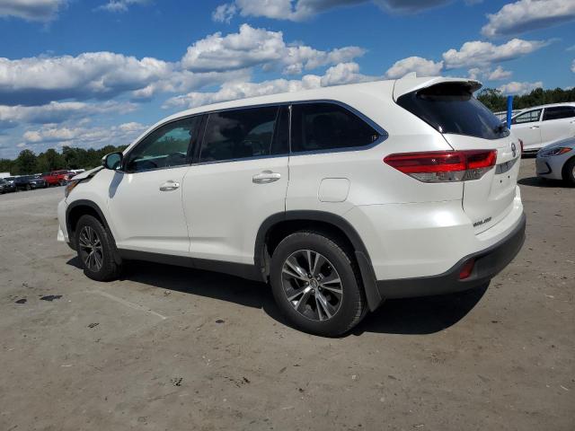 Photo 2 from auction – 2019 TOYOTA HIGHLANDER LE with VIN 5TDBZRFH6KS933336